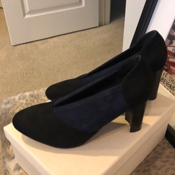 REDUCED💥 Impo Suede Pumps - Picture 3 of 6